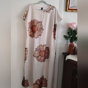 Plus Size Floral Maxi Dress New With Tag